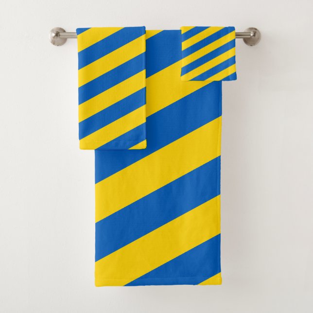 Drapeau ukrainien & serviette Ukraine, fans de voy (En situation)