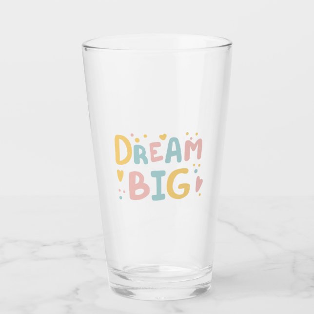 Dream Big Pastel Hearts Glas (Vorderseite)