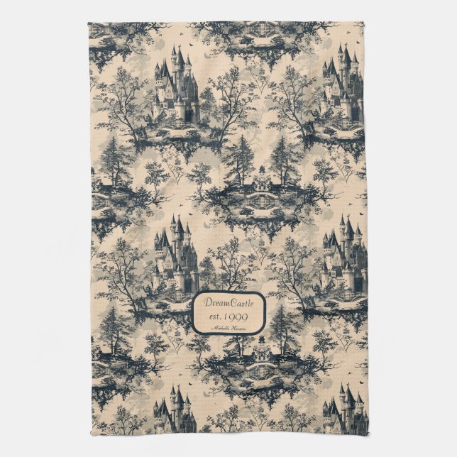 Dream Castle Midnight and Ivory Toile de Jouy Geschirrtuch (Vertikal)