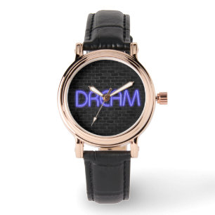 DREAM-Text in Neonbeleuchtung auf Ziegelstein Armbanduhr