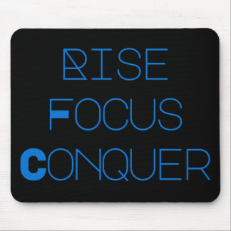 Dreamtech_Inc: Rise, Focus, Conquer Schreibtischun Mousepad