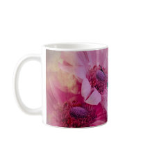 Dreamy Butterfly mit rosafarbenen Blume