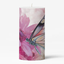 Dreamy Butterfly mit rosafarbenen Blume