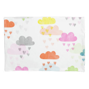Dreamy Clouds: Wasserfarbener Herzrain Kissenbezug