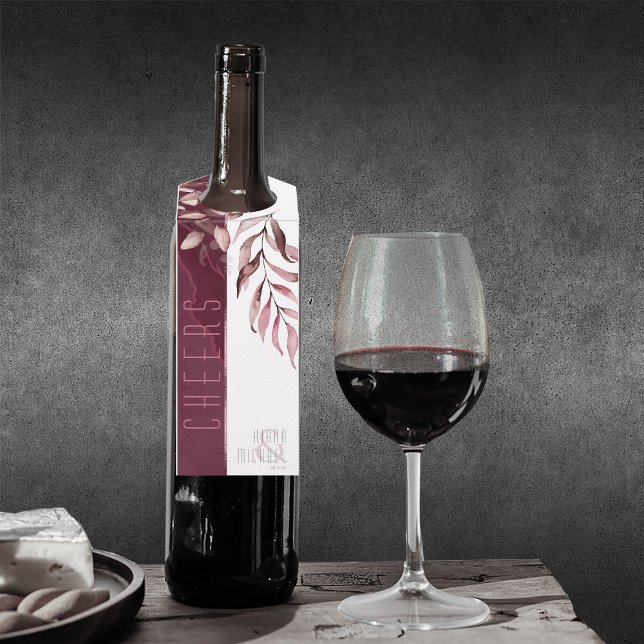 Dreamy Foliage Cheers Burgundy ID817 Flaschenanhänger (Wine Bottle In Situ)