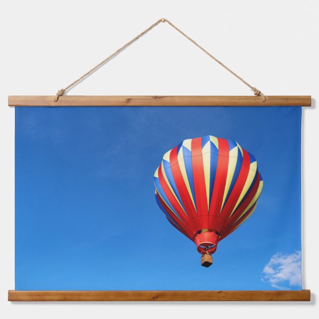 Dreamy Hot Air Ballon Wandteppich Mit Holzrahmen (Vorne)