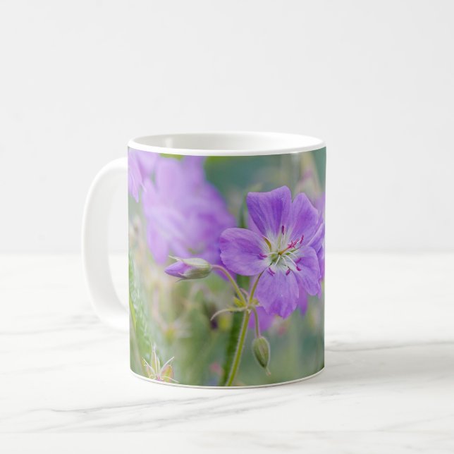 Dreamy Lilac Wildblume Geranium Foto und Name Kaffeetasse (Vorderseite Links)