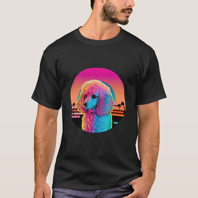 Dreamy Poodle Synthwave Nights T-Shirt (Vorderseite)