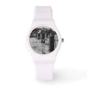 Dreamy Seawall Grayscale Armbanduhr