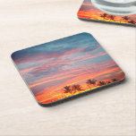 Dreamy Tropical Sunset Getränkeuntersetzer<br><div class="desc">Ein himmlischer Schnappschuss eines tropischen Sonnenuntergangs mit Streifen von Blues und Pinks, die durch den Himmel tanzen, über feuerorange Sonnenstrahlen mit einer Gruppe von Palmen, die aus Silhouetten bestehen. Inspirationsstimmung und Träume.</div>