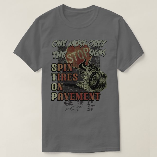 Drehbeschleunigungs-Reifen auf Plasterung T-Shirt (Design vorne)