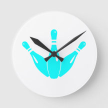 Drei Bowling Pins Aqua Blau