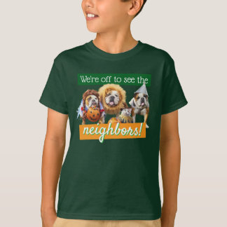 Drei Bulldoggen in Kostümen T-Shirt