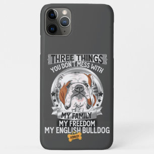 Drei Dinge, meine Familie meine Freiheit Englisch  Case-Mate iPhone Hülle