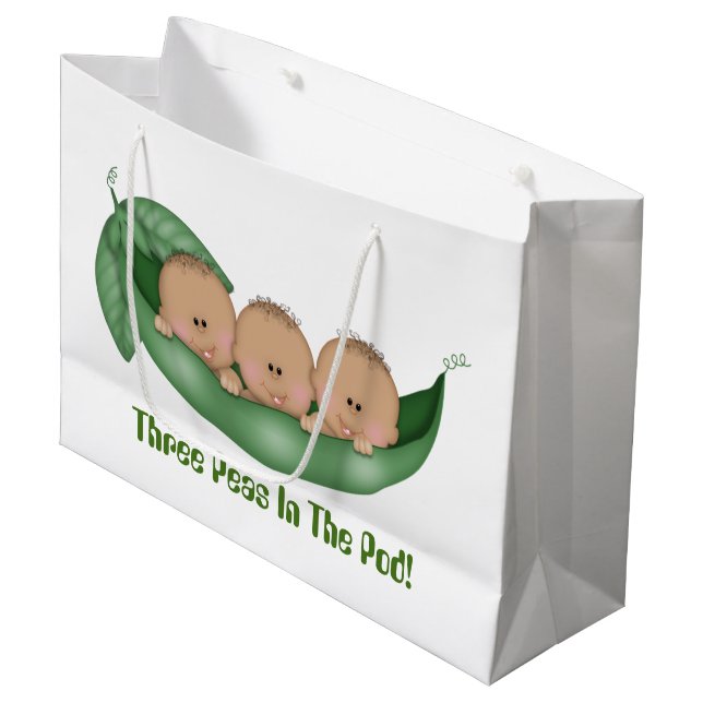 Drei Erbsen in der Babyduschtasche Große Geschenktüte (Vorderseite Schrägansicht)