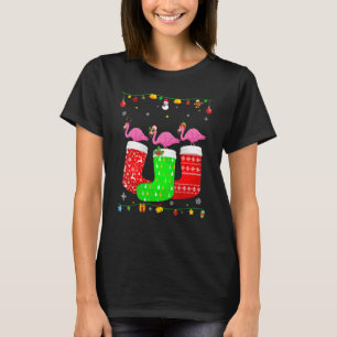 Drei Flamingos in Weihnachts-Socken passende Xmas T-Shirt