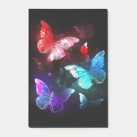 Drei glühende Schmetterlinge im Hintergrund