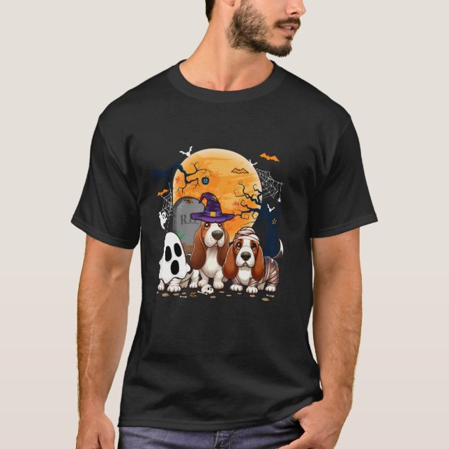 Drei Halloween Basset Hounds Cosplay Hexengarten T-Shirt (Vorderseite)
