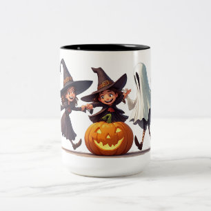 Drei Hexen und tanzender leuchtender Kürbis 🧙 Zweifarbige Tasse
