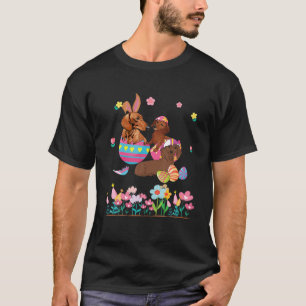 Drei Hunde der sonnigen Dackel in Ostereiern Blume T-Shirt