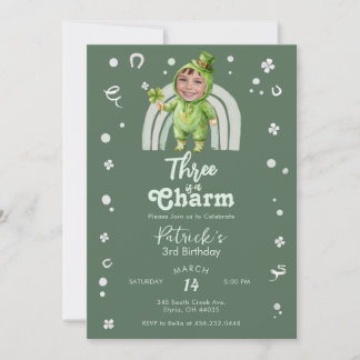 Drei ist ein Charme Shamrock Geburtstagsfoto für j Einladung