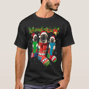 Drei kaukasische Hirtenhunde in Weihnachtssocken T-Shirt