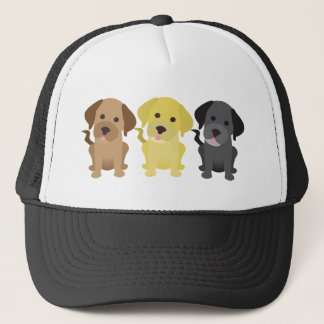 Drei Labrador-Retriever Truckerkappe