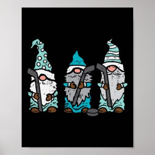 Drei nordische Gnome Eishockey Tomte Nisse Spieler Poster