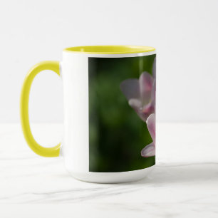 Drei rosa Tulpen Tasse