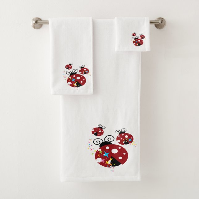 Drei rote und schwarze Ladybude mit Sternen Badhandtuch Set (Insitu)