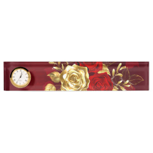Drei Schmuckstücke Rose Namensplakette