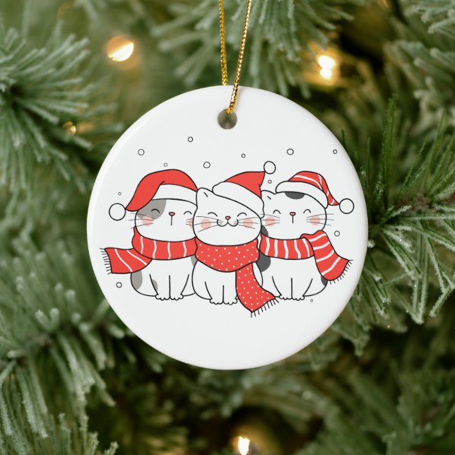 Drei Weihnachtskatzen in Hats und Skarabäen Keramik Ornament (Baum)