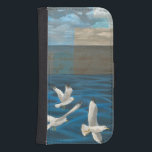 Drei weiße Möwen, die über Wasser fliegen Samsung S4 Geldbeutel Hülle<br><div class="desc">Muss man wegkommen? Machen Sie es,  indem Sie dieses Bild von Künstlerin Tara Friel vertreten drei Möwen über das Wasser fliegen. Die Wellen des Ozeans und die lebhaften Farben machen dieses Design sehr realistisch.</div>
