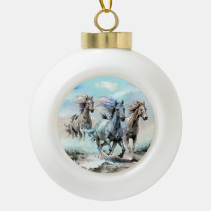 Drei wilde Mustangs rasen über die Ebenen Keramik Kugel-Ornament