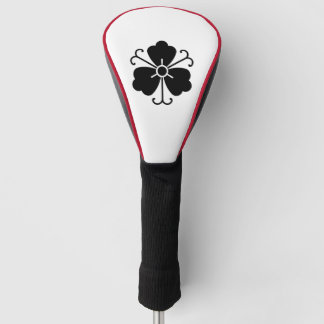 Drei Wisteria-Blüten mit Reben Golf Headcover