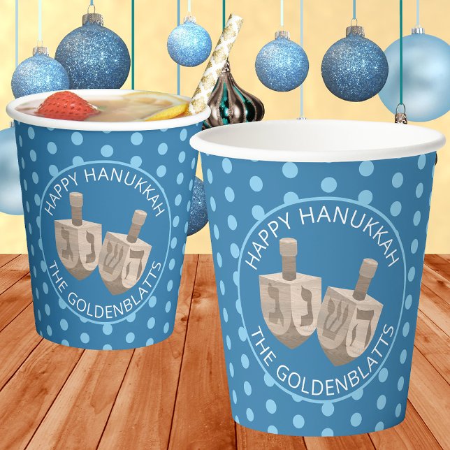 Dreidel Rustikale Eiche Niedlich Polka Dot Party H Pappbecher (Personalized Hanukkah paper cups in polka dots and dreidels are just too cute. Perfect for parties)