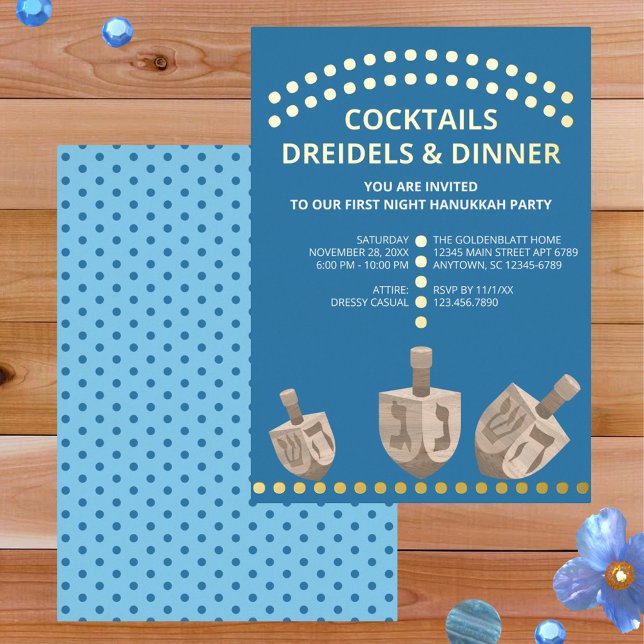 Dreidel Rustikales Oak Modernes Hanukkah Dinner Go Folieneinladung (Add the luxury of real gold foil printing to your Hanukkah party invitations, from dancing to dinner)