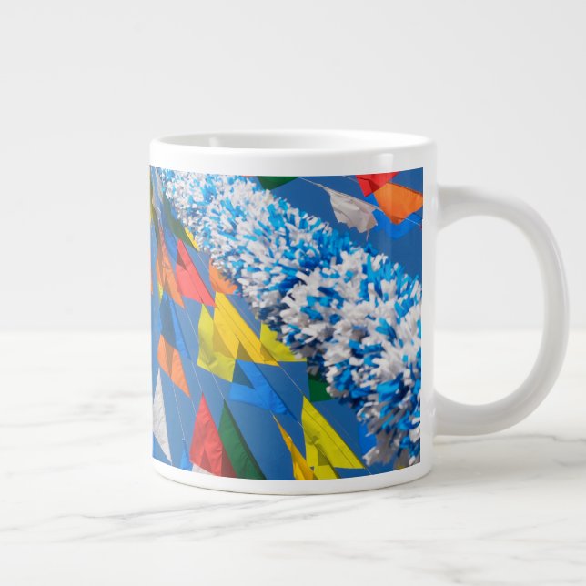 Dreieck-Flag-Dekoration Jumbo-Tasse (Rechts)