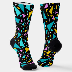 Dreiecke blaugelbe Farben auf schwarzem Hintergrun Socken