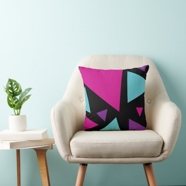 Dreiecke in Rosa, Lila, Blau und Schwarz Kissen (Stuhl )