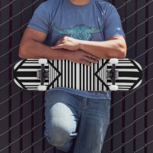 Dreiecksstreifen 2 in Schwarz und Weiß Skateboard