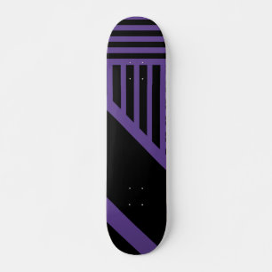 Dreiecksstreifen in Lila und schwarz Skateboard
