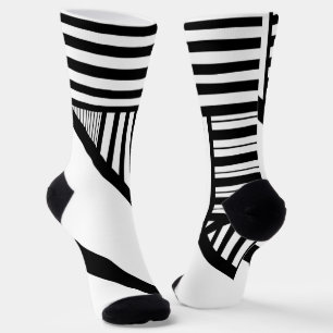 Dreiecksstreifen in Schwarz und Weiß Socken