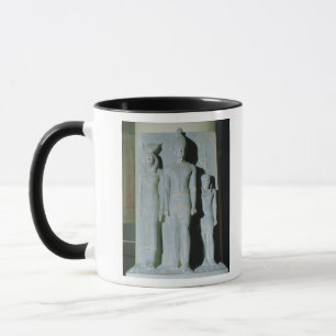Dreiergruppe von Menkaure Tasse
