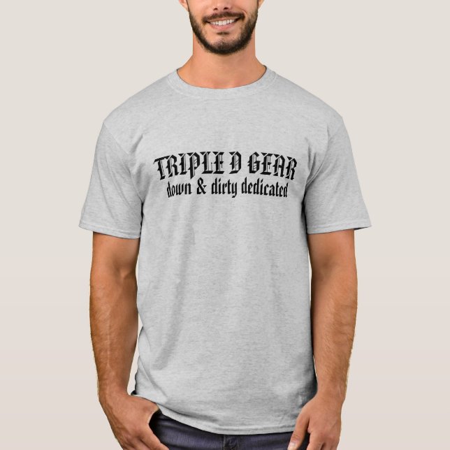 DREIFACHER d-GANG, unten u. schmutziges T-Shirt (Vorderseite)