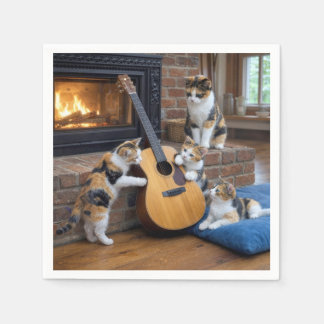 Dreifarbige Katze mit Kätzchen und Gitarre Serviette