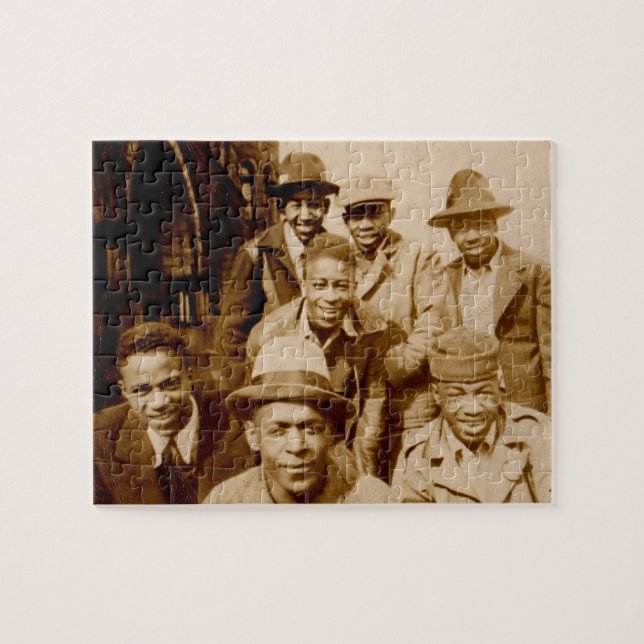 Dreißigerjahre boyz von der Haube RPPC (Horizontal)