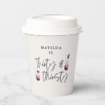 Dreißigunddreißig lila Getränke Geburtstag Pappbecher<br><div class="desc">30 und durstig 30. Geburtstag Party Papiertassen. Mit eleganten Aquarellbildern von Cocktails,  Wein,  Rose,  Gin,  in schönen Pflaumen lila,  Grau und Grüntöne. Ein tolles Design zum Feiern Ihres Meilensteins.</div>