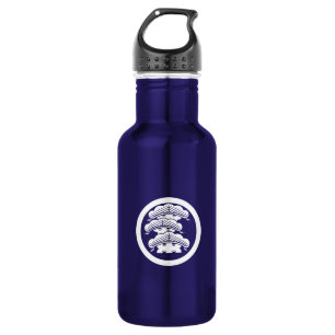 Dreistufige Kiefer mit Arashi L im Kreis Trinkflasche