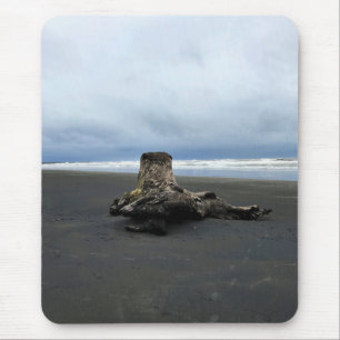 Driftwood am Strand von Benson, Cape Enttäuschung, Mousepad